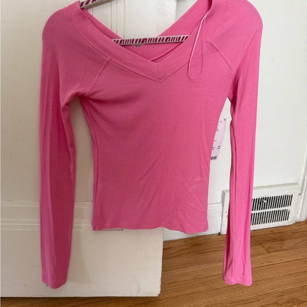 Urban outfitters Pink V-Neck Long Sleeve Women's Top